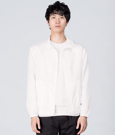 モデル身長184cm　ホワイト/Lサイズ　前開き
