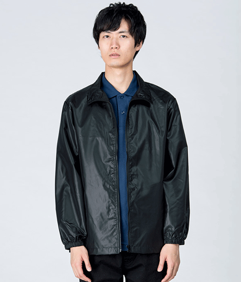 モデル身長184cm　ブラック/Lサイズ　前開き