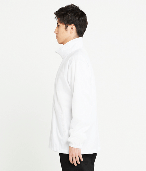 モデル身長180cm　ホワイト　側面