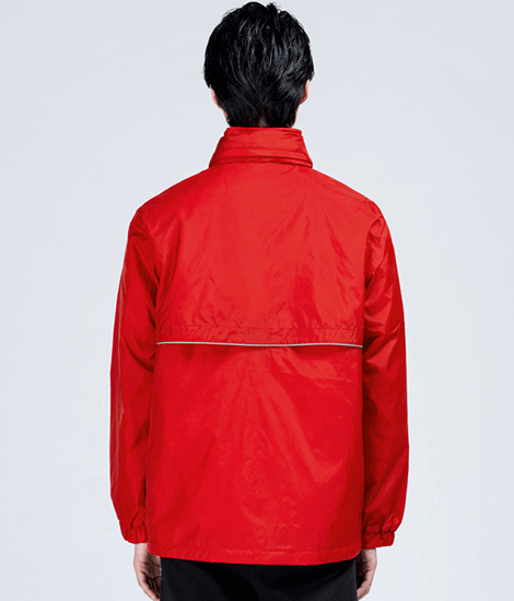 モデル身長184cm　レッド/Mサイズ　背面