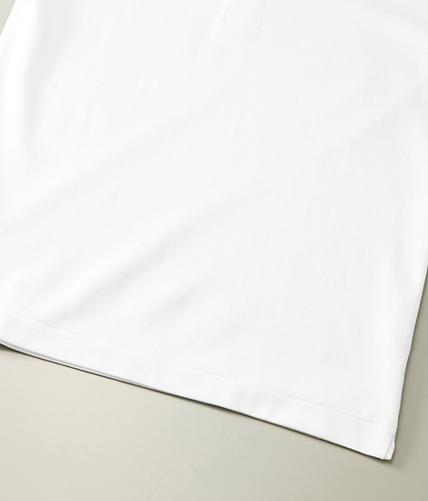 裾口はシングルステッチ始末（天地引き）