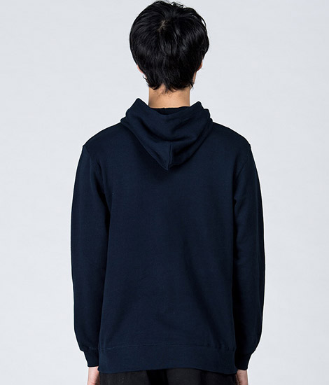 モデル身長184cm　ディープネイビー　Ｌサイズ　背面