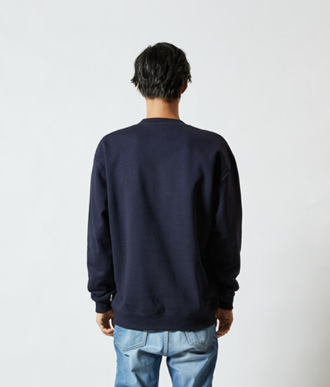 モデル身長182cm　ネイビー/XLサイズ　背面