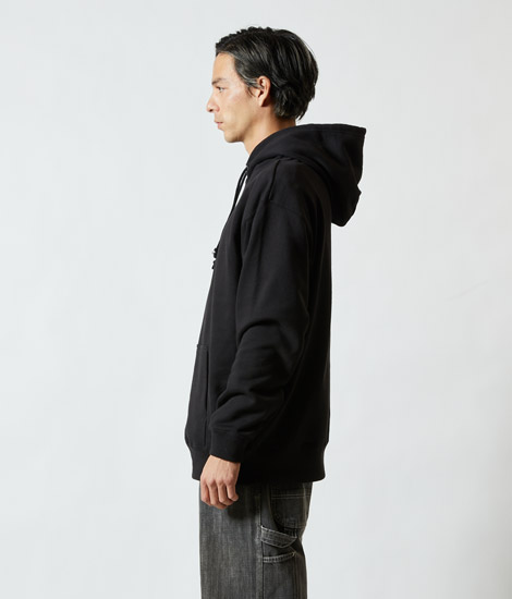モデル身長182cm　ブラック/XLサイズ　側面