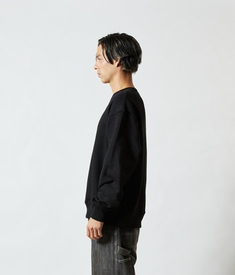 モデル身長182cm　ブラック/XLサイズ　側面