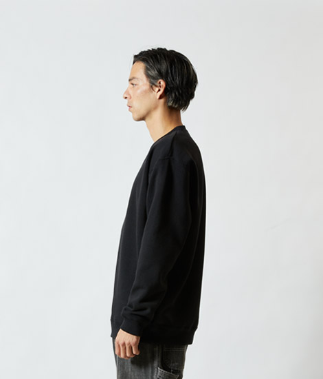 モデル身長182cm　ブラック/XLサイズ　側面