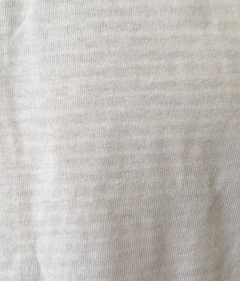 白Tシャツ透け感(拡大)