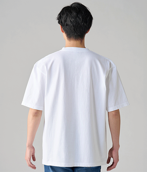 モデル身長180cm ホワイト/Lサイズ 背面