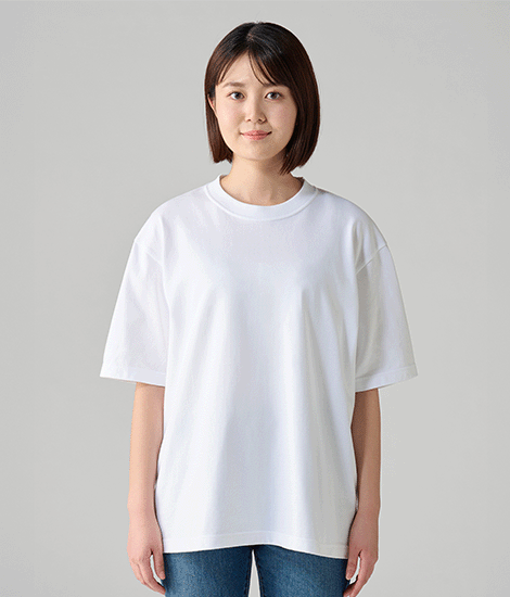 モデル身長163cm ホワイト/Sサイズ 正面