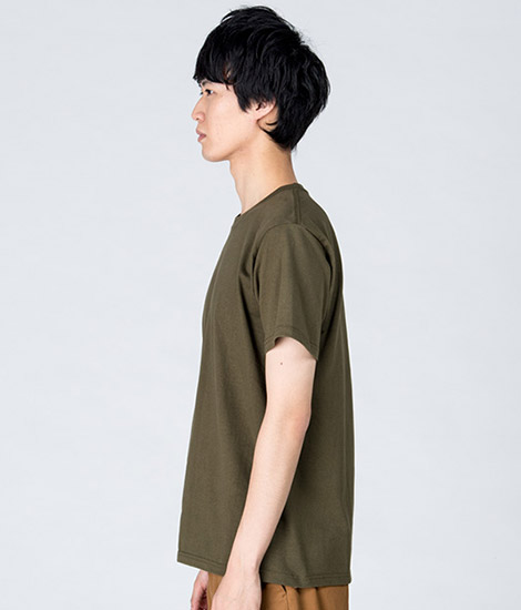 モデル身長184cm　オリーブ/Lサイズ　側面