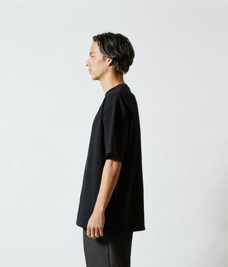 モデル身長182cm　ブラック　Lサイズ　側面