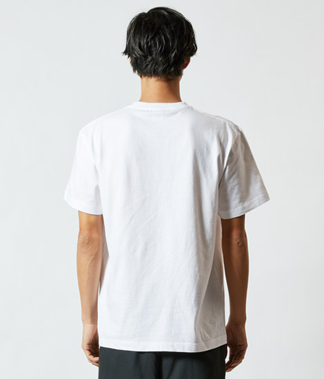 モデル身長182cm　ホワイト/Lサイズ　背面