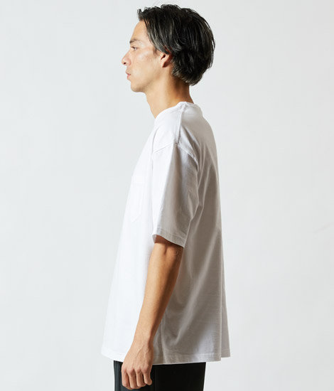モデル身長182cm　ホワイト/Lサイズ　側面