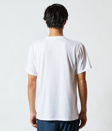 モデル身長182cm　ホワイト/Lサイズ　背面