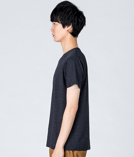モデル身長184cm　メランジブラック/Lサイズ　側面