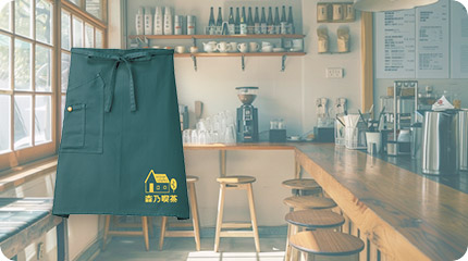 カジュアルな飲食店のユニフォーム